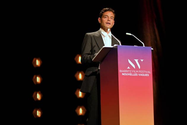 4th Nouvelles Vagues International Biarritz Film Festival Day Four FC Rami Malek speaks onstage during the premiere of In Waves on Day Four of the 4th Nouvelles Vagues International Biarritz Film Festival on June 26, 2026 in Biarritz, France. Photo by Franck Castel ABACAPRESS.COM Biarritz France  Copyright: xCastelxFranck ABACAx