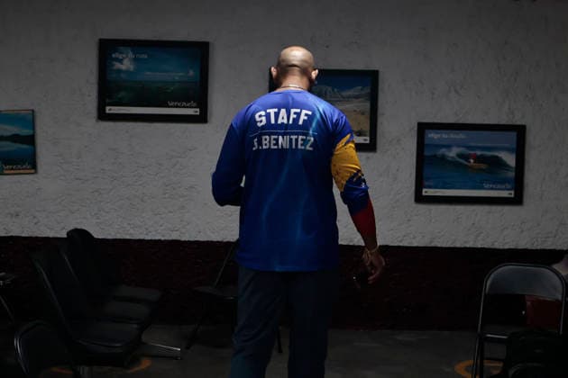 June 26, 2026, Mexico City, Cdmx, Mexico: In response to earthquakes that have caused material losses and casualties in Venezuela, the country s embassy in Mexico City opened its doors as a collection center. It is accepting humanitarian aid brought by Mexicans, foreign nationals, and Venezuelans living in Mexico to provide support during this time. On the first day of accepting itemsâ€including medicines, non-perishable food, water, and hygiene productsâ€dozens of Venezuelans working as app-based delivery drivers arrived at the embassy. Carrying flags and singing their national anthem, they brought supplies needed by their relatives and fellow citizens. Many stated that while their people endure this crisis caused by natural di - ZUMAp204 20260626_zip_p204_034 Copyright: xJosuexPerezx