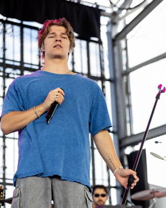 June 26, 2026, Milwaukee, Wisconsin, U.S: Musician ALEX SAMPSON during the Summerfest Music Festival in Milwaukee, Wisconsin Milwaukee U.S  - ZUMAs135 20260626_zap_s135_008 Copyright: xDanielxDeSloverx