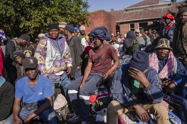 Undocumented Malawian migrants are being evacuated from South Africa KWAZULU-NATAL, SOUTH AFRICA - JUNE 26: Men are seen with their loads as thousands of Malawian migrants were put on buses to return to their home country following a rise in xenophobic attacks and anti-immigrant protests in the city of Pietermaritzburg in KwaZulu-Natal province, South Africa, on June 26, 2026. Ihsaan Haffejee Anadolu KwaZulu-Natal South Africa. Editorial use only. Please get in touch for any other usage.  Copyright: x2026xAnadoluxIhsaanxHaffejeex