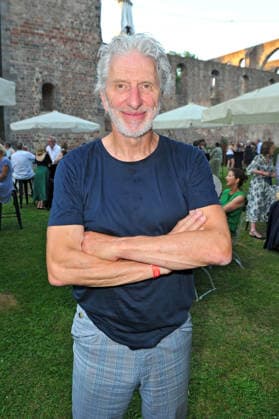 Bad Hersfelder Festspiele - Premiere Parzival. Rufus Beck anläßlich der Premiere von Parzival im Rahmen der Bad Hersfelder Festspiele am 26.06.2026 in der Stiftsruine Bad Hersfeld. 20260626MWI130599 *** Bad Hersfeld Festival: Premiere of *Parzival* with Rufus Beck on the occasion of the premiere of *Parzival* as part of the Bad Hersfeld Festival on June 26, 2026, at the Stiftsruine in Bad Hersfeld 20260626MWI130599