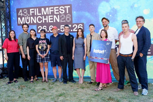 Julia Weigl, Katharina Bischof, Eva Karl Faltermeier, Carlo Ljubek, Antje Traue, Ferdinand Hofer, Franz Pätzold, Christoph Gröner und Team bei der Premiere des ARD Fernsehfillms Tatort - Zwischenwelten auf dem 43. Filmfest München 2026 im HFF Audimax. München, 26.06.2026 *** Julia Weigl, Katharina Bischof, Eva Karl Faltermeier, Carlo Ljubek, Antje Traue, Ferdinand Hofer, Franz Pätzold, Christoph Gröner, and the team at the premiere of the ARD TV movie *Tatort: Zwischenwelten* at the 43rd Munich Film Festival 2026 in the HFF Audimax in Munich, June 26, 2026 Foto:xN.xKolinzx xFuturexImagex tatort_6622