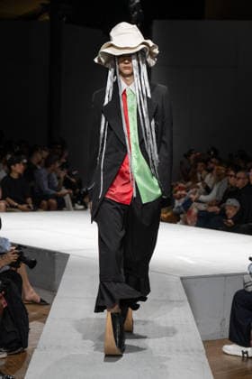 Comme des Garçons Men s Ready-to-Wear Spring Summer 2027 Collection Fashion Show during Paris Fashion Week, June 26, 2026 Comme Des Garcons Men’s Ready-to-Wear Spring Summer 2027 Collection Fashion Show at Paris Fashion Week, June 26, 2026, Paris, France  Copyright: xAgencex xBestimagexAgencex xBestimagex