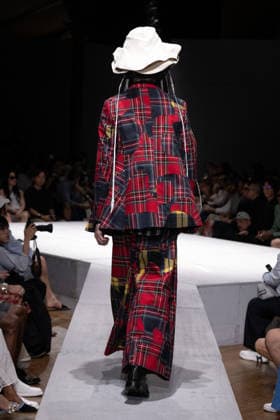 Comme des Garçons Men s Ready-to-Wear Spring Summer 2027 Collection Fashion Show during Paris Fashion Week, June 26, 2026 Comme Des Garcons Men’s Ready-to-Wear Spring Summer 2027 Collection Fashion Show at Paris Fashion Week, June 26, 2026, Paris, France  Copyright: xAgencex xBestimagexAgencex xBestimagex
