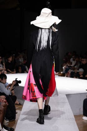 Comme des Garçons Men s Ready-to-Wear Spring Summer 2027 Collection Fashion Show during Paris Fashion Week, June 26, 2026 Comme Des Garcons Men’s Ready-to-Wear Spring Summer 2027 Collection Fashion Show at Paris Fashion Week, June 26, 2026, Paris, France  Copyright: xAgencex xBestimagexAgencex xBestimagex