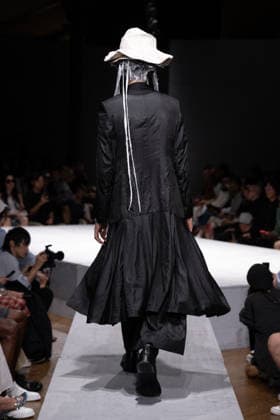Comme des Garçons Men s Ready-to-Wear Spring Summer 2027 Collection Fashion Show during Paris Fashion Week, June 26, 2026 Comme Des Garcons Men’s Ready-to-Wear Spring Summer 2027 Collection Fashion Show at Paris Fashion Week, June 26, 2026, Paris, France  Copyright: xAgencex xBestimagexAgencex xBestimagex