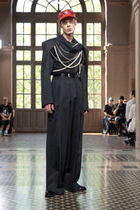 Junya Watanabe Men s Ready-to-Wear Spring Summer 2027 Collection Fashion Show at Paris Fashion Week, June 26, 2026 Junya Watanabe Men’s Ready-to-Wear Spring Summer 2027 Collection Fashion Show at Paris Fashion Week, June 26, 2026, Paris, France  Copyright: xAgencex xBestimagexAgencex xBestimagex