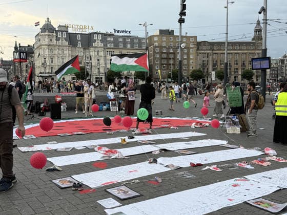 Demonstration in Netherlands for the children killed in Gaza AMSTERDAM, NETHERLANDS - JUNE 27: Demonstrators gather in front of Amsterdam Central Station to commemorate Palestinian children killed during Israeli attacks in Gaza, on June 27, 2026, in Amsterdam, Netherlands. Selman Aksunger Anadolu Amsterdam Netherlands. Editorial use only. Please get in touch for any other usage.  Copyright: x2026xAnadoluxSelmanxAksungerx