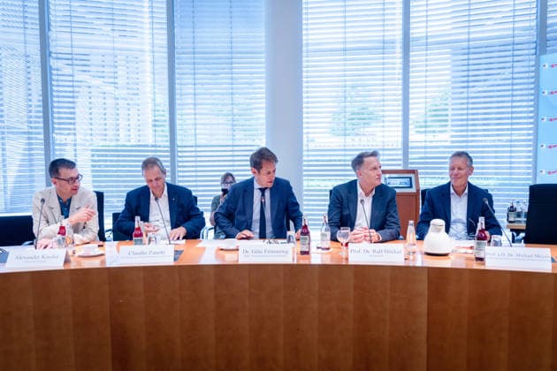 1. Demokratiekongress der AfD-Fraktion im Bundestag 1. Demokratiekongress der AfD-Fraktion im Bundestag, Paul-Löbe-Haus, Götz Frömming, Ralf Höcker, Alexander Kissler, Michael Meyen, Claudio Zanetti Berlin Berlin GER *** 1st Democracy Congress of the AfD Parliamentary Group in the Bundestag 1st Democracy Congress of the AfD Parliamentary Group in the Bundestag, Paul Löbe House, Götz Frömming, Ralf Höcker, Alexander Kissler, Michael Meyen, Claudio Zanetti Berlin Berlin GER