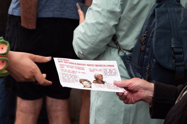 June 27, 2026, Glasgow, Scotland, UK: Pro-Palestine campaigners from the group Show Israeli Genocide The Red Card have staged protests outside Glasgows Theatre Royal during performances of Dame Maureen Lipmans play Allegra. The production has drawn criticism from protesters, while the actress has rejected the allegations made against her and criticised the demonstrations. Glasgow UK  - ZUMAs357 20260627_zip_s357_007 Copyright: xCameronxScottx