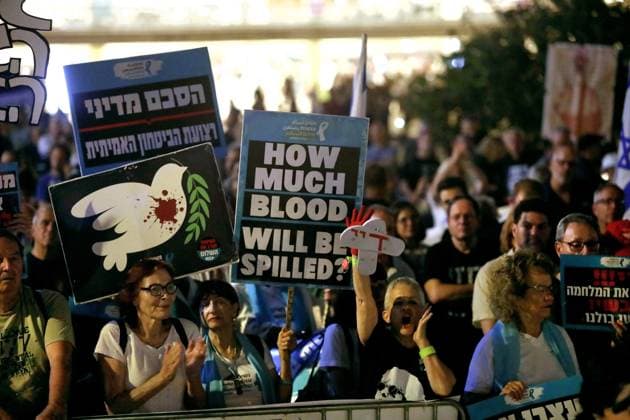 Protest against government in Tel Aviv TEL AVIV, ISRAEL - JUNE 27: People stage a protest against Prime Minister Benjamin Netanyahu and the current government as they gather in Habima Square in Tel Aviv, Israel on June 27, 2026. Protestors, calling on Israel to end its attacks on Gaza and Lebanon, carried placards criticizing the government’s war policies and the compulsory military service imposed on Ultra-Orthodox (Haredi) Jews. Gideon Markowicz Anadolu Tel Aviv Israel. Editorial use only. Please get in touch for any other usage.  Copyright: x2026xAnadoluxGideonxMarkowiczx