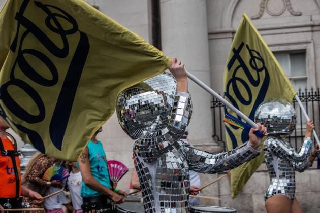 News Bilder des Tages Thousands from all over Ireland attend the Pride Parade in Dublin DUBLIN, IRELAND - JUNE 27, 2026: Ten of thousands from all over Ireland attend the Pride Parade in Dublin, today, June 27th, 2026. The parade begins at O Connell Street and marches all the way to Merrion Square. Dublin Ireland Copyright: x xNadiaxCaimix xJNAxPressx
