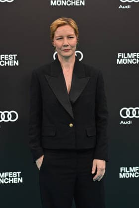 Sandra HUELLER (Schauspielerin). Einzelbild,angeschnittenes Einzelmotiv,Halbfigur,halbe Figur. Eroeffnung 43.Filmfest Muenchen am 27.06.2026 Gasteig HP8. *** Sandra HUELLER, actress; single frame, cropped image, half-length portrait; Opening of the 43rd Munich Film Festival on June 27, 2026, at Gasteig HP8