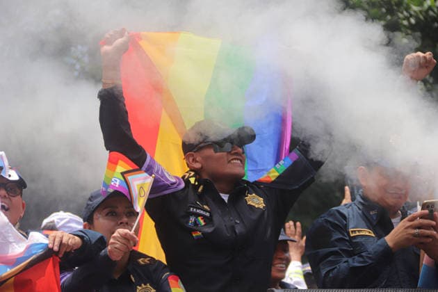 48th Annual LGBTIQ+ Pride Parade in Mexico City A member of the LGBTQ+ community takes part in the 48th annual Pride Parade at the Angel of Independence monument in Mexico City, Mexico. This year s march highlights demands for increased security, an end to hate crimes, and the legal recognition of transfemicides amidst a reported rise in violence against the community nationwide. on June 27, 2026 in Mexico City, Mexico. (Photo by Carlos Santiago Eyepix Group) Copyright: xCarlosxSantiago xEyepixxGroupx CS_27062026_189359