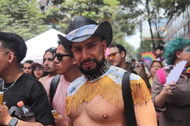 48th Annual LGBTIQ+ Pride Parade in Mexico City A member of the LGBTQ+ community takes part in the 48th annual Pride Parade at the Angel of Independence monument in Mexico City, Mexico. This year s march highlights demands for increased security, an end to hate crimes, and the legal recognition of transfemicides amidst a reported rise in violence against the community nationwide. on June 27, 2026 in Mexico City, Mexico. (Photo by Carlos Santiago Eyepix Group) Copyright: xCarlosxSantiago xEyepixxGroupx CS_27062026_189361