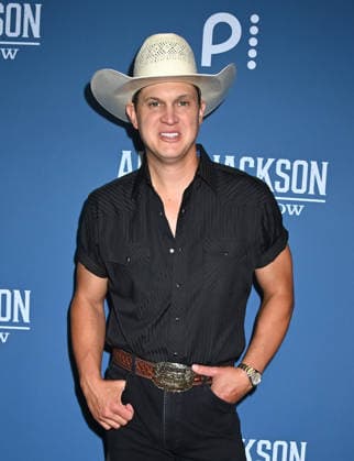 Alan Jackson Last Call: One More for the Road - The Finale Jon Pardi arriving backstage at Alan Jackson Last Call: One More for the Road - The Finale concert held at Nissan Stadium on June 27, 2026 in Nashville, TN. Nashville Nissan Stadium Tennessee USA Copyright: xTammiexArroyo AFF-USA.comx