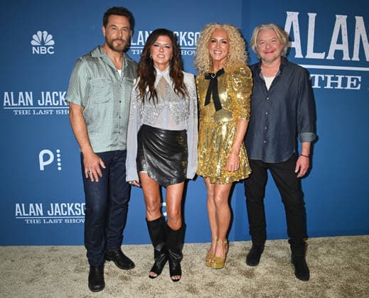 Alan Jackson Last Call: One More for the Road - The Finale Jimi Westbrook, Karen Fairchild, Kimberly Schlapman and Phillip Sweet from Little Big Town arriving backstage at Alan Jackson Last Call: One More for the Road - The Finale concert held at Nissan Stadium on June 27, 2026 in Nashville, TN. Nashville Nissan Stadium Tennessee USA Copyright: xTammiexArroyo AFF-USA.comx