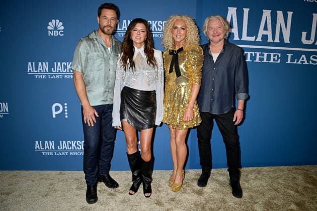 Alan Jackson Last Call: One More for the Road - The Finale Jimi Westbrook, Karen Fairchild, Kimberly Schlapman and Phillip Sweet from Little Big Town arriving backstage at Alan Jackson Last Call: One More for the Road - The Finale? concert held at Nissan Stadium on June 27, 2026 in Nashville, TN. Nashville Nissan Stadium Tennessee USA Copyright: xTammiexArroyo AFF-USA.comx