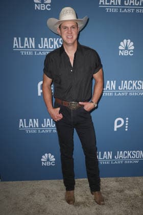 Alan Jackson Last Call: One More for the Road - The Finale Jon Pardi arriving backstage at Alan Jackson Last Call: One More for the Road - The Finale concert held at Nissan Stadium on June 27, 2026 in Nashville, TN. Curtis Hilbun AFF-USA.com Nashville Nissan Stadium Tennessee USA Copyright: xCurtisxHilbunx xAFF-USA.comx