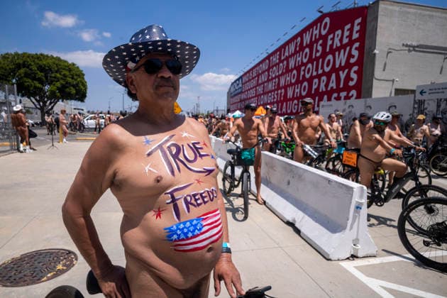 June 27, 2026, Los Angeles, California, United States: (EDITORS NOTE: Image contains nudity) .Participants prepare in the World Naked Bike Ride where nude cyclists ride through Downtown Lo Angeles. Los Angeles United States - ZUMAs197 20260627_aaa_s197_069 Copyright: xRingoxChiux