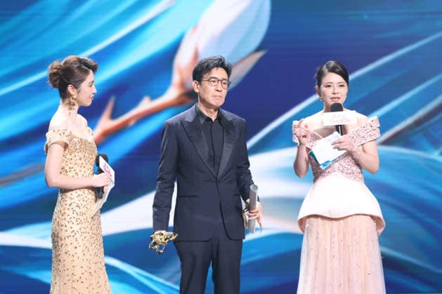 SHANGHAI, CHINA - JUNE 26: Actor Yu Hewei wins the Best Actor Award during the Magnolia Awards Ceremony of the 31st Shanghai TV Festival (STVF) on June 26, 2026 in Shanghai, China.  Copyright: xVCGx 111650722632