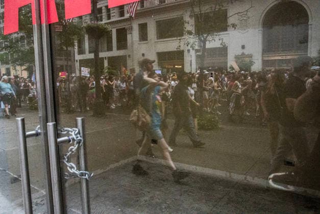 June 27, 2026, New York City, New York, USA: The NYC Dyke March is an annual event that starts from Bryant Park and ends in Washington Square Park. New York City USA - ZUMAt442 20260627_znp_t442_017 Copyright: xBillyxTompkinsx