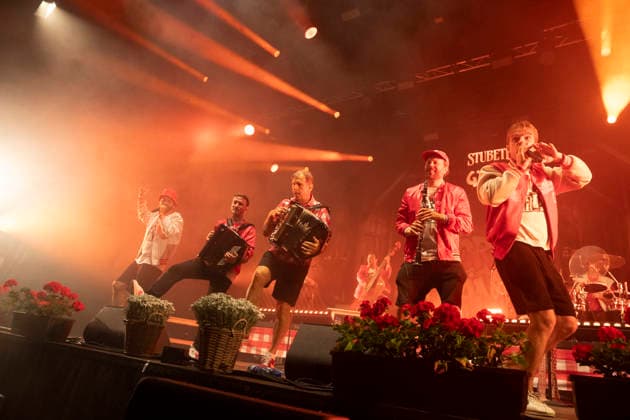 June 27, 2026, Klosters Serneus, Bündelti School, Gatschiefer Open Air, Stubete Gäng Klosters Serneus Bündelti School, Graubünden, Switzerland  Copyright: xJustPictures.ch AlexanderxRaemyx