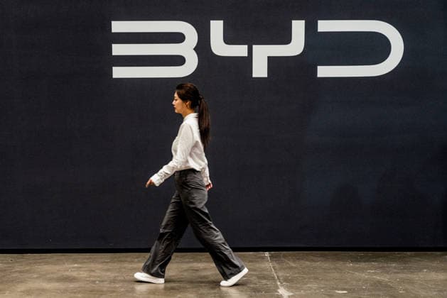 June 27, 2026, Busan, South Korea: A woman near the BYD logo during the Busan International Mobility Show 2026 (BIMOS 2026) at BEXCO. Busan International Mobility Show 2026 (BIMOS 2026) is happening from June 26 to July 5. Busan South Korea - ZUMAs197 20260627_aaa_s197_129 Copyright: xSimonxShinx