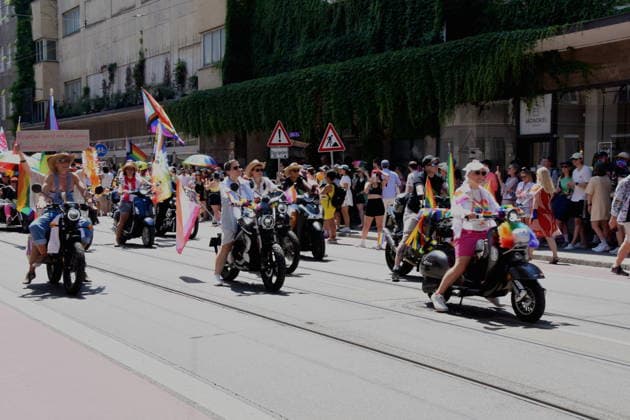 Teilnehmer Muenchen 27.06.2026 CSD 2026 Christopher Street Day Polit Parade Demostrecke Frauenhoferstrasse Foto Muenchen *** Participants in Munich, June 27, 2026, CSD 2026, Christopher Street Day Political Parade, Parade Route: Frauenhoferstrasse, Photo: Munich