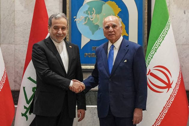 News Bilder des Tages Iranian Foreign Minister Abbas Araghchi in Iraq BAGHDAD, IRAQ - JUNE 28: Iranian Foreign Minister Abbas Araghchi (L) meets with Iraqi Foreign Minister Fuad Hussein (R) at the Ministry of Foreign Affairs in Baghdad, Iraq, on June 28, 2026. The two ministers discussed bilateral relations and regional developments during their meeting. Murtadha Al-Sudani Anadolu Baghdad Iraq. Editorial use only. Please get in touch for any other usage.  Copyright: x2026xAnadoluxMurtadhaxAl-Sudanix