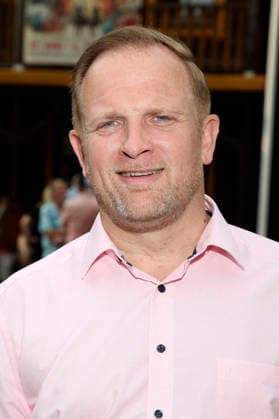 Toni Köppen bei der Premiere von Im Tal des Todes bei den Karl-May-Spielen 2026 im Freilichttheater am Kalkberg. Bad Segeberg, 27.06.2026 *** Toni Köppen at the premiere of *In the Valley of Death* at the 2026 Karl May Festival at the Kalkberg Open-Air Theater in Bad Segeberg, June 27, 2026 Foto:xgbrcix xFuturexImagex karl_may_6610