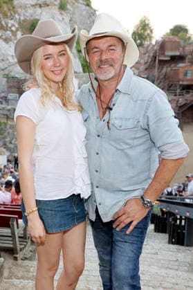 Lina Demtröder und Till Demtröder bei der Premiere von Im Tal des Todes bei den Karl-May-Spielen 2026 im Freilichttheater am Kalkberg. Bad Segeberg, 27.06.2026 *** Lina Demtröder and Till Demtröder at the premiere of *In the Valley of Death* at the 2026 Karl May Festival at the Kalkberg Open-Air Theater in Bad Segeberg, June 27, 2026 Foto:xgbrcix xFuturexImagex karl_may_6619