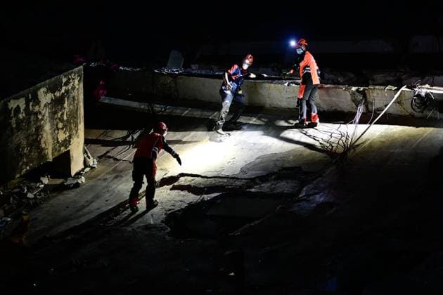 Turkish rescue teams deployed to quake-hit Venezuela LA GUAIRA, VENEZUELA - JUNE 28: Turkish search and rescue teams, including specialist personnel from the Disaster and Emergency Management Authority (AFAD) and the Turkish Armed Forces, begin rescue operations amidst the rubble of a collapsed 14-story building in the La Paez neighborhood of La Guaira, Venezuela, on June 28, 2026. Following a series of devastating, high-magnitude earthquakes that struck Venezuela, Turkish emergency crews swiftly deployed to the hard-hit coastal city of La Guaira. Cem Tekkesinoglu Anadolu La Guaira Venezuela. Editorial use only. Please get in touch for any other usage.  Copyright: x2026xAnadoluxCemxTekkesinoglux
