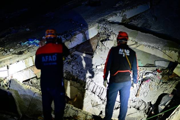 Turkish rescue teams deployed to quake-hit Venezuela LA GUAIRA, VENEZUELA - JUNE 28: Turkish search and rescue teams, including specialist personnel from the Disaster and Emergency Management Authority (AFAD) and the Turkish Armed Forces, begin rescue operations amidst the rubble of a collapsed 14-story building in the La Paez neighborhood of La Guaira, Venezuela, on June 28, 2026. Following a series of devastating, high-magnitude earthquakes that struck Venezuela, Turkish emergency crews swiftly deployed to the hard-hit coastal city of La Guaira. Cem Tekkesinoglu Anadolu La Guaira Venezuela. Editorial use only. Please get in touch for any other usage.  Copyright: x2026xAnadoluxCemxTekkesinoglux