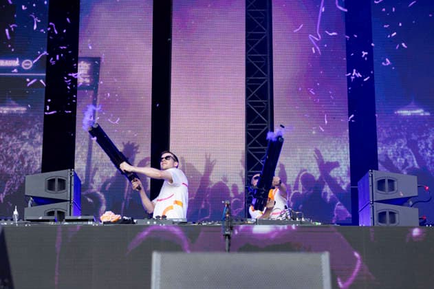 Gestört aber Geil live beim Rainbow Festival am Fühlinger See. Köln, 27.06.2026 *** Gestört aber Geil live at the Rainbow Festival at Fühlinger See in Cologne, June 27, 2026 Foto:xxF.xZeisingx xFuturexImagex rainbow_6617