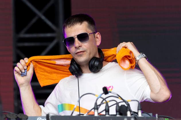 Gestört aber Geil live beim Rainbow Festival am Fühlinger See. Köln, 27.06.2026 *** Gestört aber Geil live at the Rainbow Festival at Fühlinger See in Cologne, June 27, 2026 Foto:xxF.xZeisingx xFuturexImagex rainbow_6635