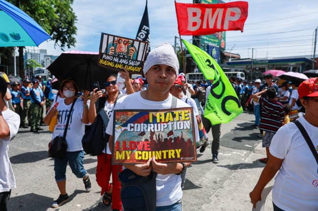 Anti-corruption rally in Philippines demands VP Sara Duterte s impeachment METRO MANILA, PHILIPPINES - JUNE 28: People holding placards reading I Hate Corruption, I Love My Country take part in an anti-corruption rally a few days before the impeachment trial of Vice President Sara Duterte in Quezon City, Metro Manila, Philippines, on June 28, 2026. Organized by interfaith groups, including Muslim, Catholic and other Christian leaders, the rally drew thousands of people calling for better governance, electoral reforms, an end to corruption, and the impeachment of Vice President Sara Duterte, whose trial is scheduled to begin at the Senate on July 6. Daniel Ceng Anadolu Meto Manila Philippines. Editorial use only. Please get in touch for  Copyright: x2026xAnadoluxDanielxCengx
