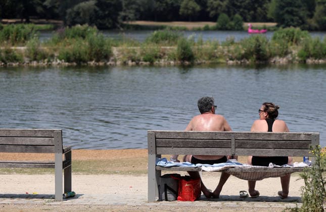 Eine außergewöhnliche Hitzewelle in Deutschland. Die Menschen kühlen sich in den Seen und Flüssen der Stadt ab in Nürnberg , Bayern , Deutschland . Juni 28 , 2026 . Photo by: Davide Elias IPA Photo Pressefoto DENL Copyright: xDavidexEliasx