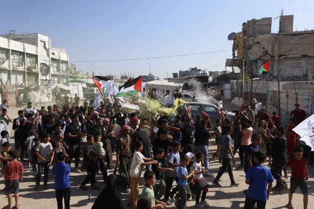 150 Palestinian couples tie the knot in mass wedding at Jabalia Camp GAZA, PALESTINE - JUNE 28: Newlyweds celebrate as 150 Palestinian couples tie the knot in a mass wedding ceremony organized by a charity organization at the Jabalia Refugee Camp in the northern Gaza Strip, Gaza, Palestine on June 28, 2026. The young couples advanced towards the wedding hall accompanied by traditional songs and dances. Ahmed Jihad Ibrahim Al-arini Anadolu Gaza City Gaza. Editorial use only. Please get in touch for any other usage.  Copyright: x2026xAnadoluxAhmedxJihadxIbrahimxAl-arinix