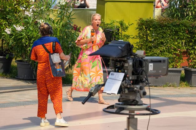 ZDF-Fernsehgarten 2026. Andrea (Kiwi) Kiewel im ZDF Fernsehgarten mit dem Motto Sommerparty am 28.06.2026 in Mainz. Mainz ZDF Fernsehgarten Rheinland-Pfalz *** ZDF Fernsehgarten 2026: Andrea Kiwi Kiewel on ZDF Fernsehgarten with the theme Summer Party on June 28, 2026, in Mainz, Rhineland-Palatinate, ZDF Fernsehgarten