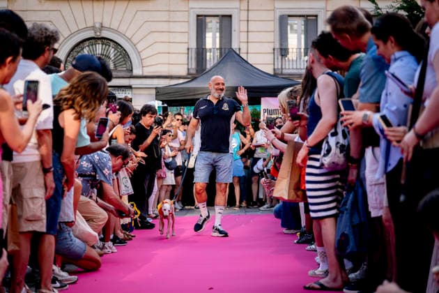Celebration of the Plumas y Patitas 2026 event at Plaza Pedro Zerolo in Madrid Celebration of the Plumas y Patitas 2026 event at Plaza Pedro Zerolo on June 28, 2026, in Madrid, Spain. This event, part of the official activities of Madrid’s LGBTIQ Pride, brings together hundreds of attendees and their pets to raise awareness about animal abandonment, promote responsible adoption, and highlight family diversity and respect for animal rights. JUNE 28, 2026 A Pé Madrid Madrid, Spain  Copyright: xA.xPÃ rezxMecax 7629027