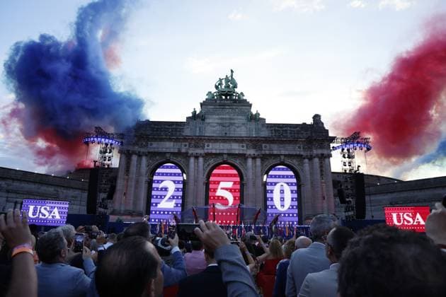 News Bilder des Tages a celebration of the 250th anniversary of the U.S. Declaration of Independence, organized by the U.S. Embassy at the Jubelpark - Parc du Cinquantenaire park in Brussels on .  NICOLASxMAETERLINCK 179758131