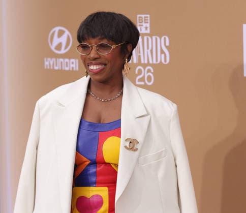 Estelle arrives on the red carpet for 26th annual BET Awards live telecast at the Peacock Theater in Los Angeles on Sunday, June 28, 2026. The BET Awards honors Black entertainers and other people of color in music, film, sports and philanthropy.  LAP20260628225 GREGxGRUDT