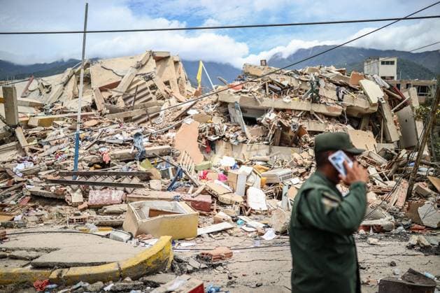Daily life continues in La Guaira amid search and rescue efforts after Earthquakes LA GUAIRA, VENEZUELA - JUNE 28: A general view of daily life as search and rescue operations continue for survivors trapped under collapsed buildings following two powerful earthquakes, in the coastal state of La Guaira, Venezuela on June 28, 2026 Cem Tekkesinoglu Anadolu La Guaira Venezuela. Editorial use only. Please get in touch for any other usage.  Copyright: x2026xAnadoluxCemxTekkesinoglux