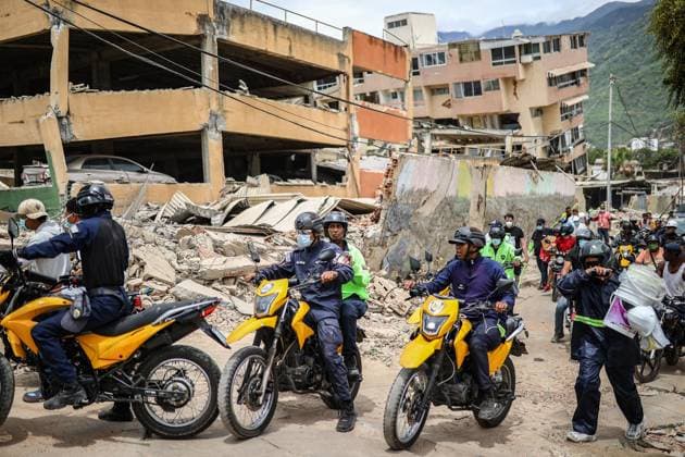 Daily life continues in La Guaira amid search and rescue efforts after Earthquakes LA GUAIRA, VENEZUELA - JUNE 28: A general view of daily life as search and rescue operations continue for survivors trapped under collapsed buildings following two powerful earthquakes, in the coastal state of La Guaira, Venezuela on June 28, 2026 Cem Tekkesinoglu Anadolu La Guaira Venezuela. Editorial use only. Please get in touch for any other usage.  Copyright: x2026xAnadoluxCemxTekkesinoglux