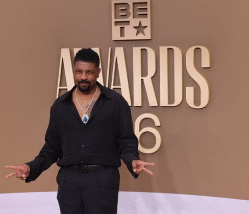 Deon Cole arrives on the red carpet for 26th annual BET Awards live telecast at the Peacock Theater in Los Angeles on Sunday, June 28, 2026. The BET Awards honors Black entertainers and other people of color in music, film, sports and philanthropy.  LAP20260628261 GREGxGRUDT