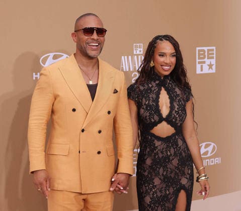 (L-R) DeVon Franklin and Maria Castillo arrive on the red carpet for 26th annual BET Awards live telecast at the Peacock Theater in Los Angeles on Sunday, June 28, 2026. The BET Awards honors Black entertainers and other people of color in music, film, sports and philanthropy.  LAP20260628264 GREGxGRUDT