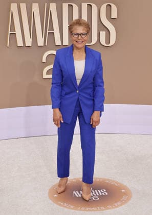 BET Awards 2026 - Red Carpet Karen Bass attends the 2026 BET Awards at Peacock Theater on June 28, 2026 in Los Angeles, California. Los Angeles California United States Copyright: xCraSH imageSPACEx