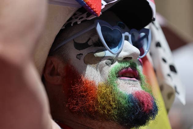 A person participates in the LGBTI Pride Day march in San Francisco, USA, 28 June 2026. LGBTI Pride Day Celebration in San Francisco !ACHTUNG: NUR REDAKTIONELLE NUTZUNG!  Copyright: xMIGUELxGUTIERREZx AME5496 20260629-55020740341_1