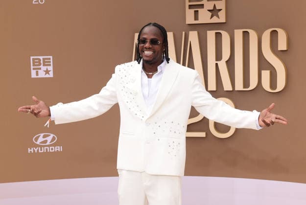 Ding Dong Ravers arrives on the red carpet for 26th annual BET Awards live telecast at the Peacock Theater in Los Angeles on Sunday, June 28, 2026. The BET Awards honors Black entertainers and other people of color in music, film, sports and philanthropy.  LAP20260628423 GREGxGRUDT